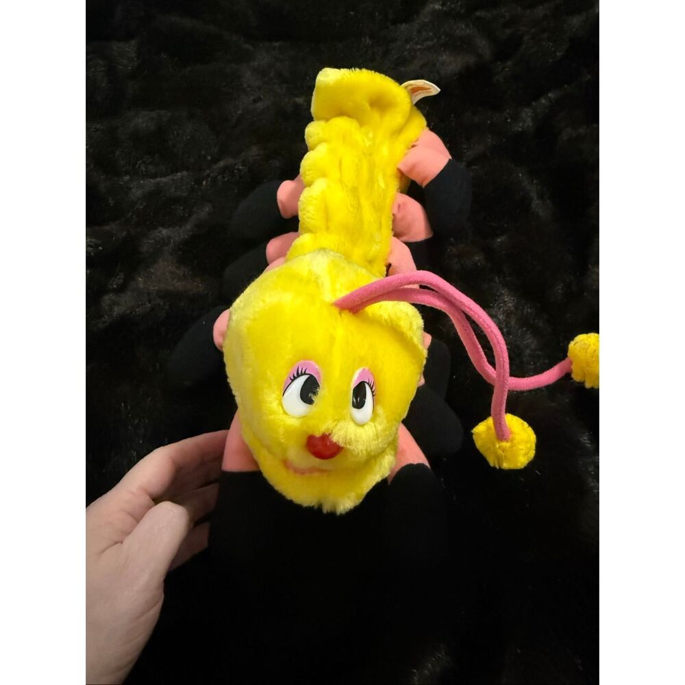 Animal Express 1978 Yellow Caterpillar Lotsaleggs Hand Puppet stuffed animal